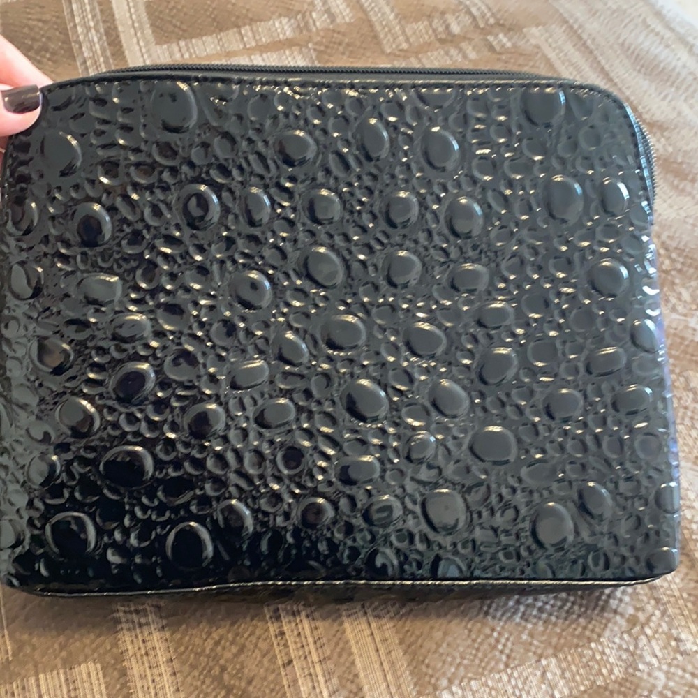 Make-Up Case - image 1